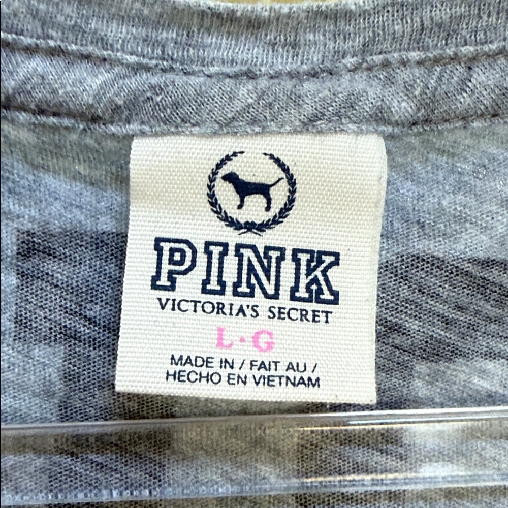 PINK Victoria's Secret Gray Love Pink Tee. Size Large. - Picture 6 of 10